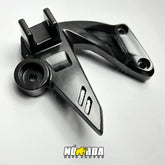 BASE REPOSAPIE TRASERO IZQUIERDA TVS APACHE RTR 160 4V - 200 FI