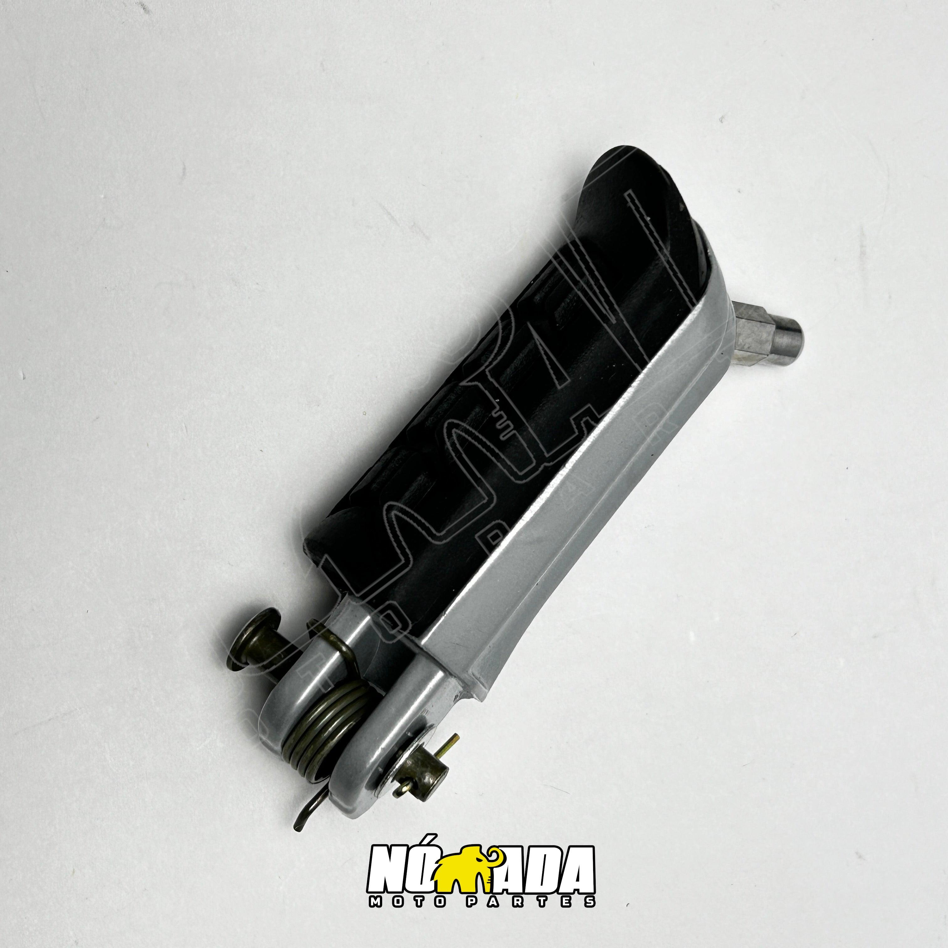 REPOSAPIES DELANTERO DERECHO TVS APACHE RTR 160 2V-180, 160 4V-200,200 FI, RAIDER NOMADA MOTOPARTES