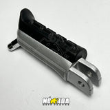 REPOSAPIES DELANTERO IZQUIERDO TVS APACHE RTR 160 2V-180, 160 4V-200, 200 FI, RAIDER