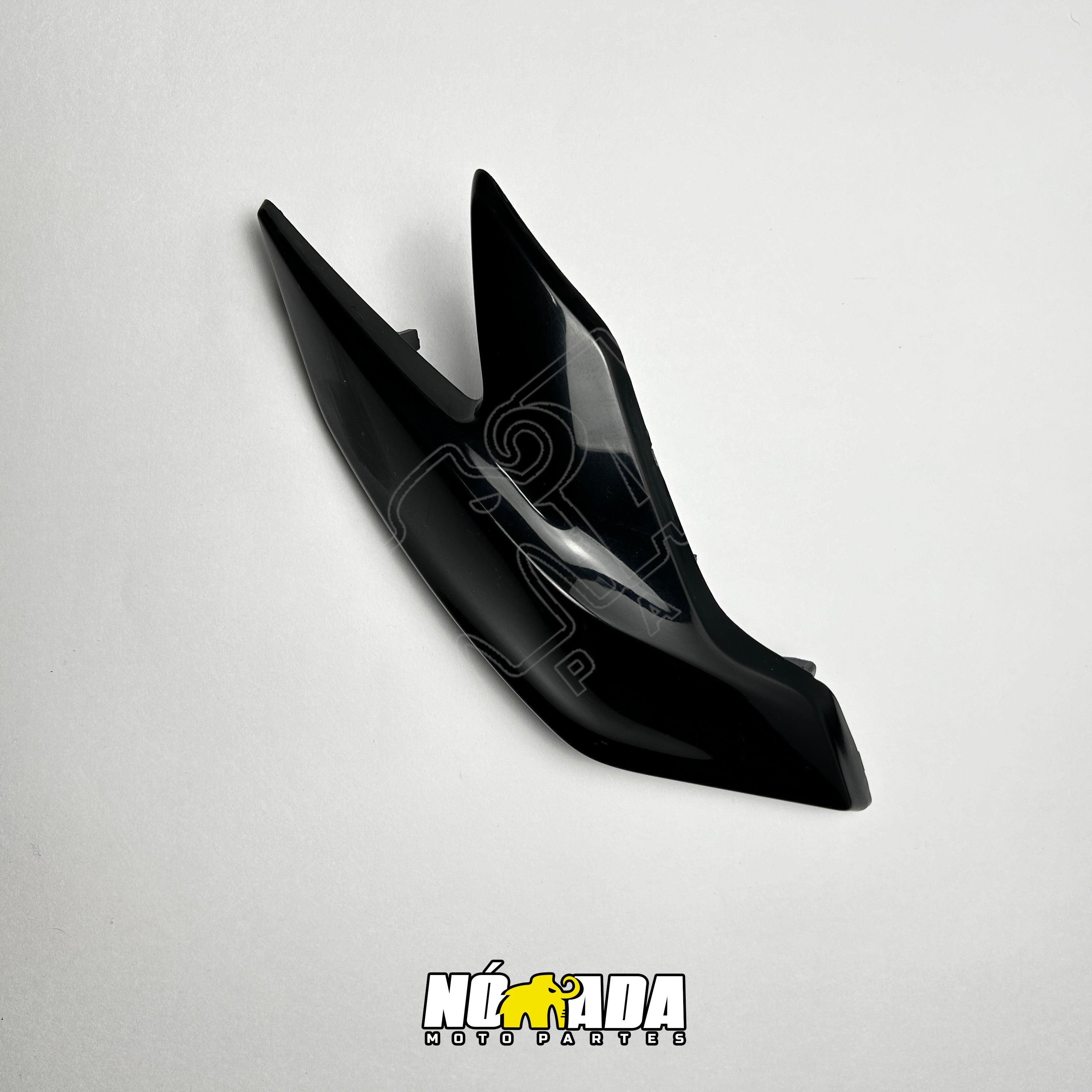 CUBIERTA DE CARENAJE - CACHETE IZQUIERDO TVS APACHE 160/200 4 V ABS NOMADA MOTOPARTES