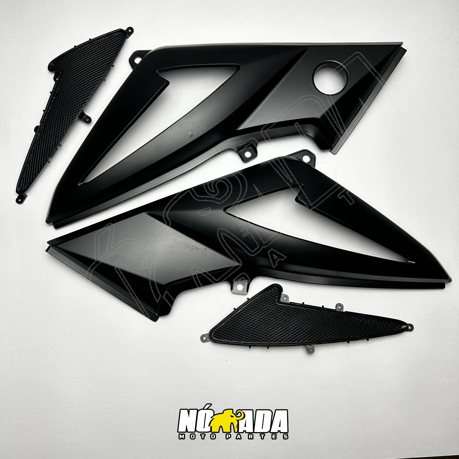 TAPAS LATERALES PULSAR NS 125/150/160/200 NOMADA MOTO PARTES