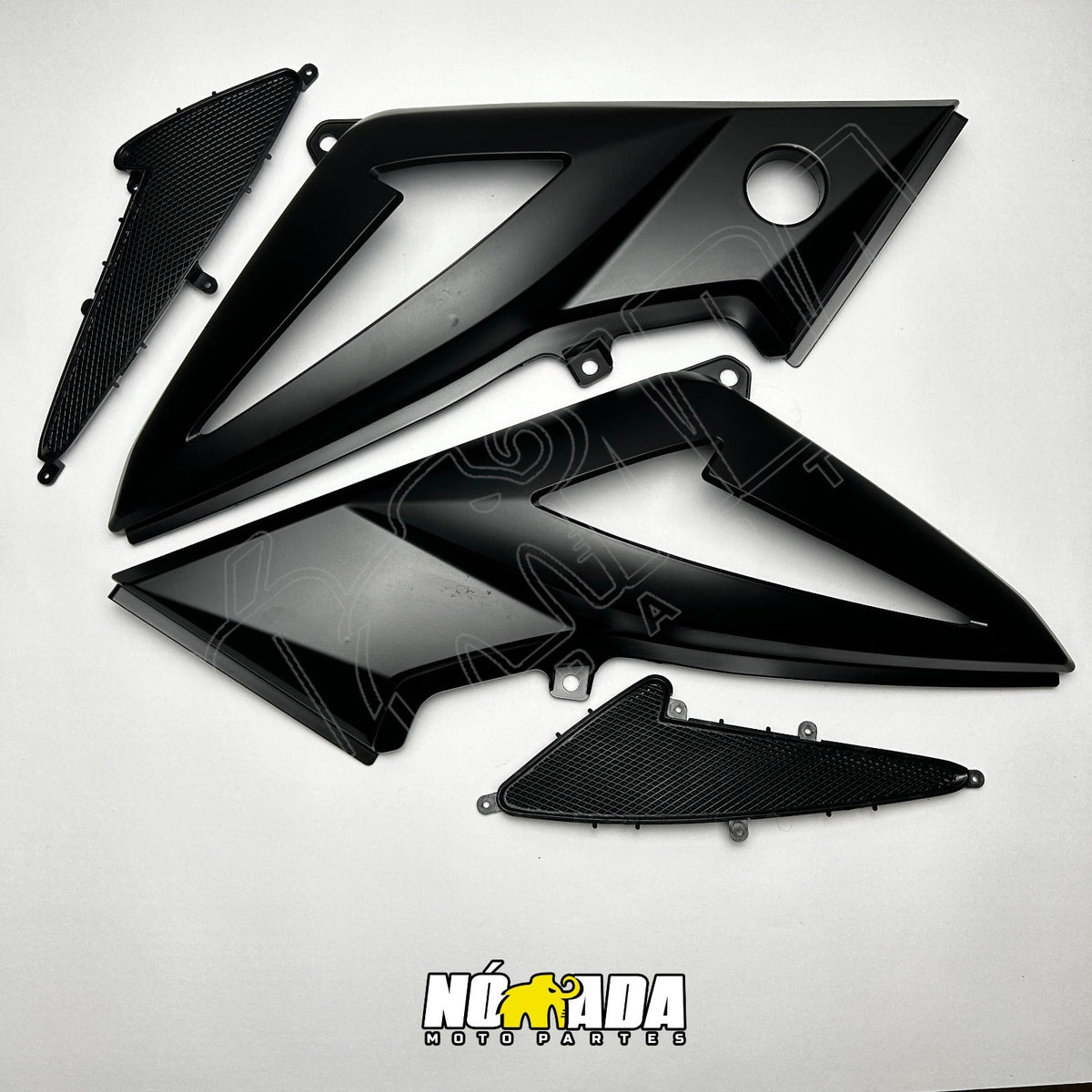 TAPAS LATERALES PULSAR NS 125/150/160/200 NOMADA MOTO PARTES